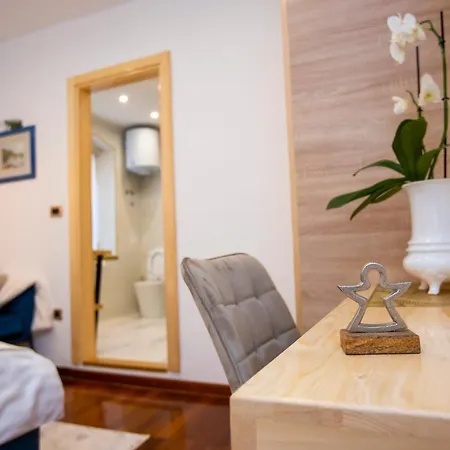 Ideal #1 Apartment Split