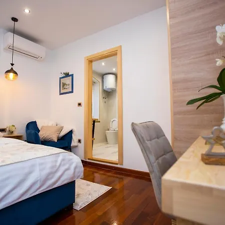Ideal #1 Apartment